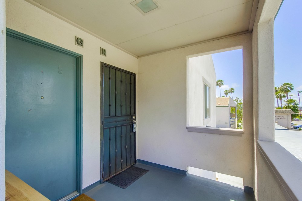 Virtual tour photo 6 of 43 for 3290 Ashford St