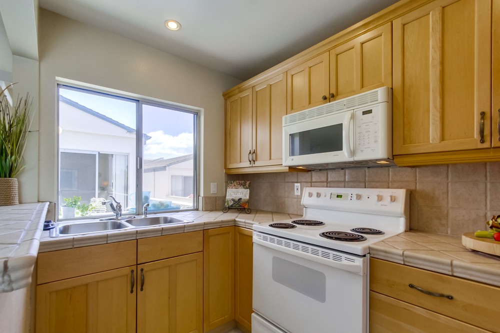 Virtual tour photo 18 of 43 for 3290 Ashford St