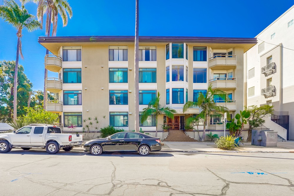 Virtual tour photo 7 of 48 for 3290 Sixth Ave