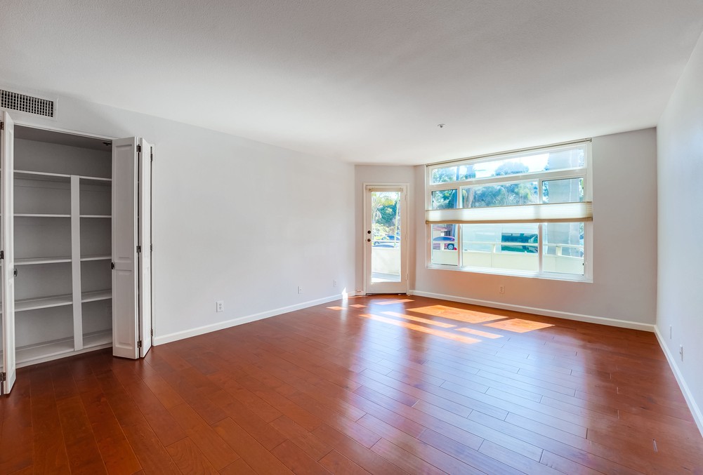 Virtual tour photo 18 of 48 for 3290 Sixth Ave