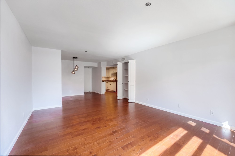 Virtual tour photo 22 of 48 for 3290 Sixth Ave