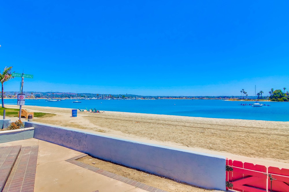Virtual tour photo 10 of 70 for 3291 Bayside Walk