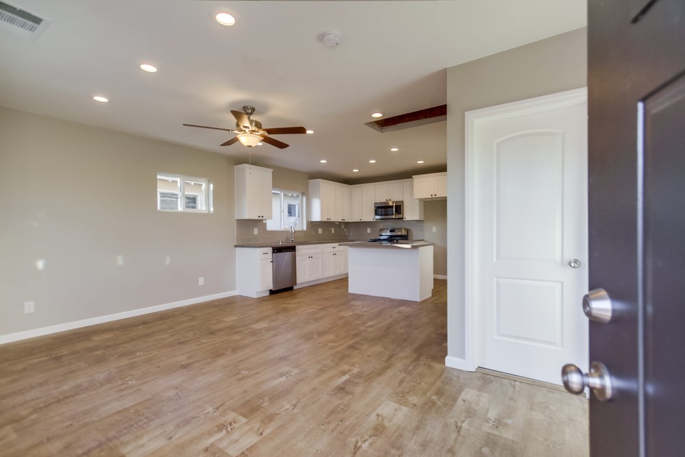 Virtual tour photo 6 of 58 for 3294 J St