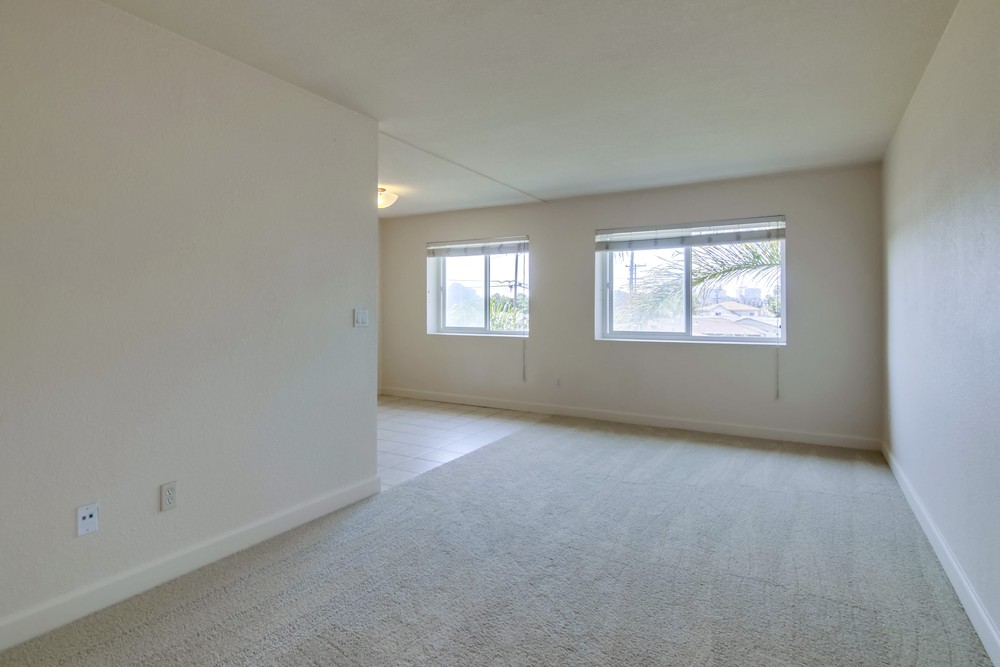 Virtual tour photo 6 of 31 for 3295 Ocean View Blvd UNIT 30