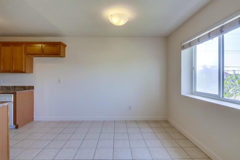 Virtual tour photo 13 of 31 for 3295 Ocean View Blvd UNIT 30