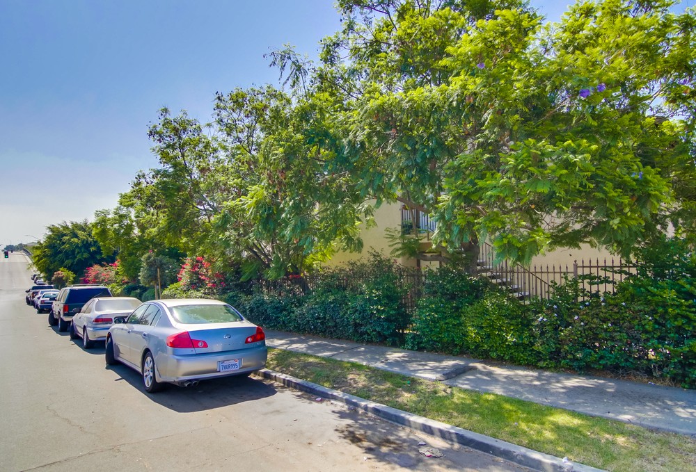 Virtual tour photo 32 of 31 for 3295 Ocean View Blvd UNIT 30
