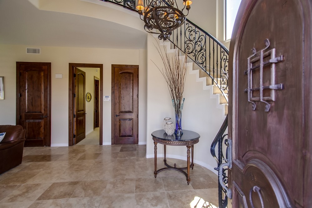 Virtual tour photo 15 of 83 for 3295 Trumbull St