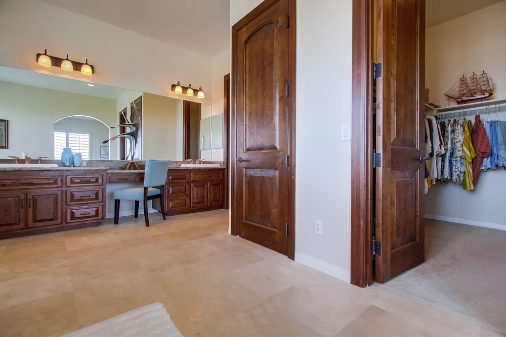 Virtual tour photo 54 of 83 for 3295 Trumbull St