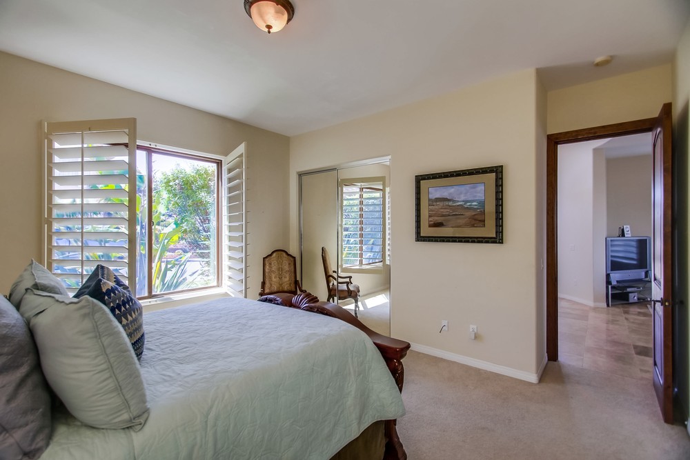 Virtual tour photo 70 of 83 for 3295 Trumbull St