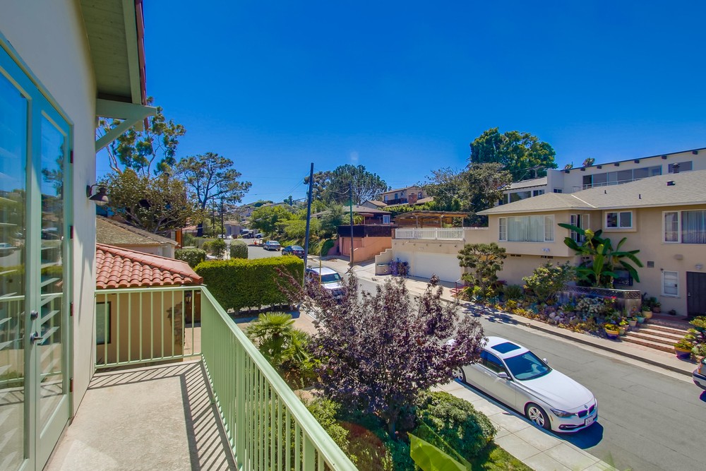 Virtual tour photo 80 of 83 for 3295 Trumbull St