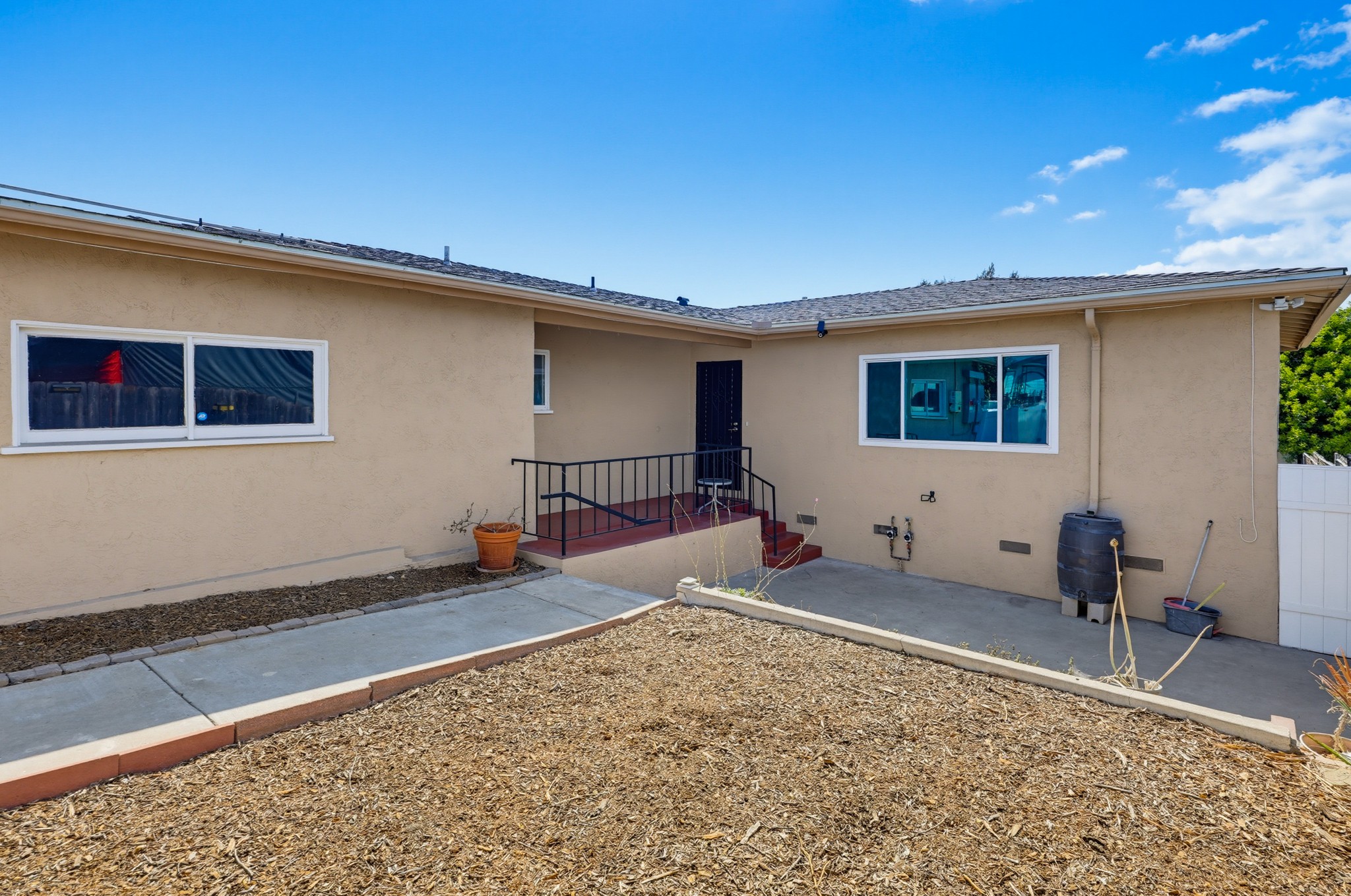 Virtual tour photo 6 of 50 for 330 35th St