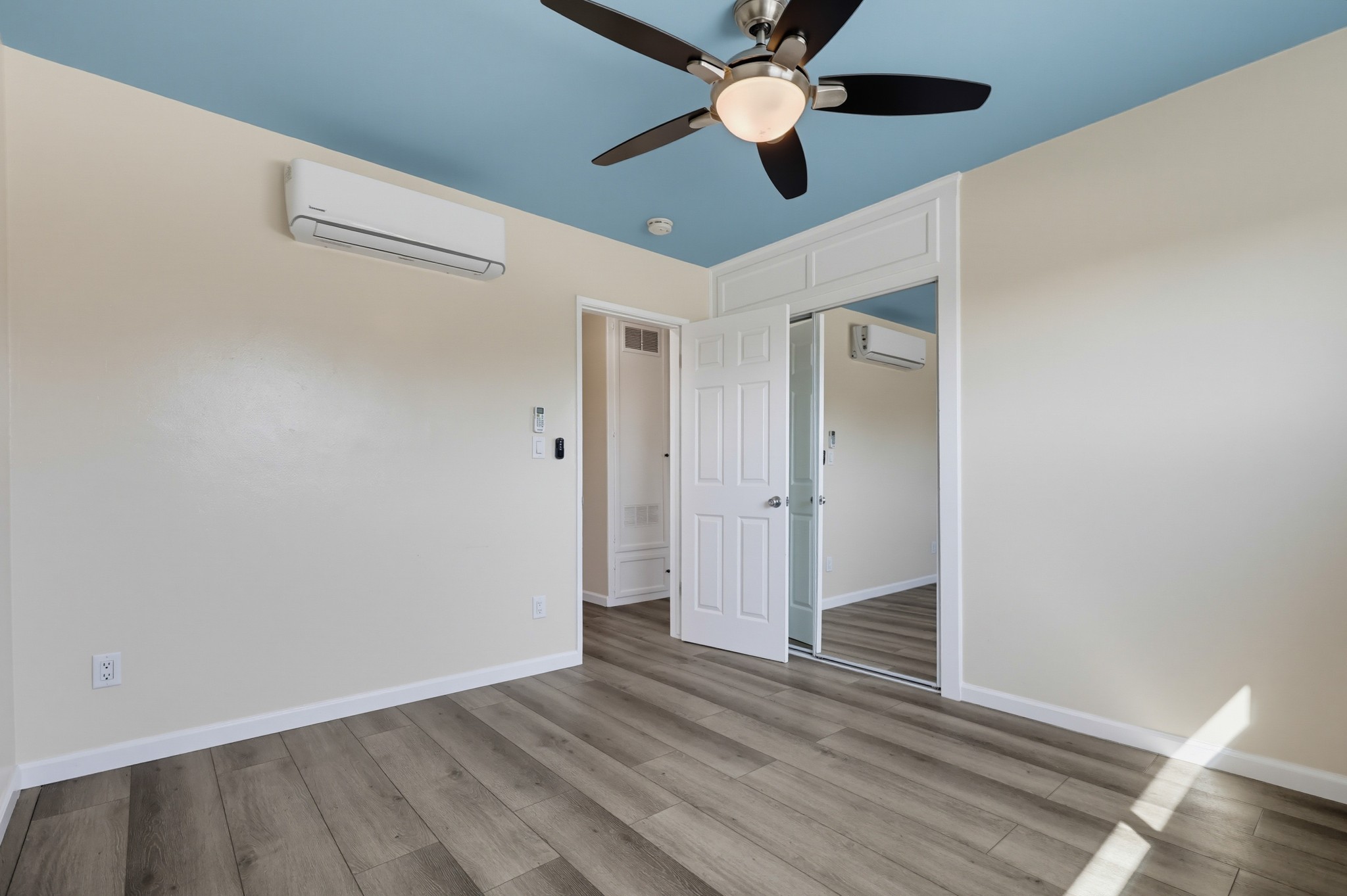 Virtual tour photo 30 of 50 for 330 35th St