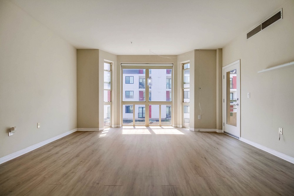 Virtual tour photo 16 of 57 for 330 J St, 306