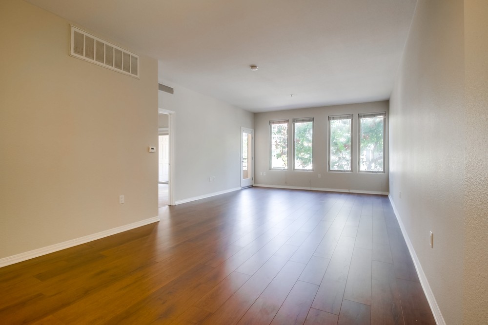 Virtual tour photo 11 of 42 for 330 J St #210