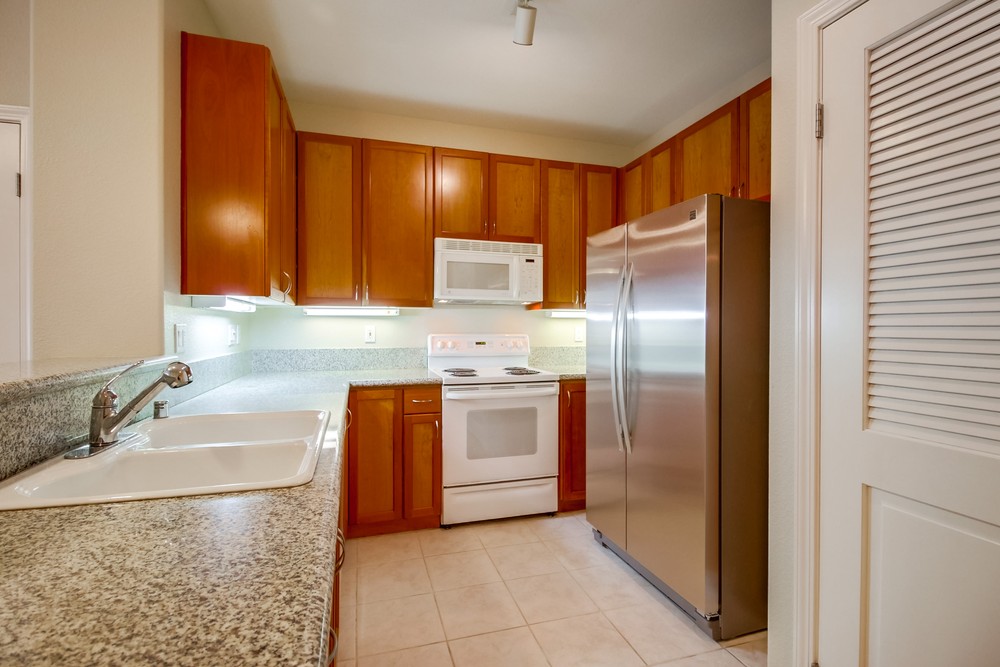 Virtual tour photo 18 of 42 for 330 J St #210