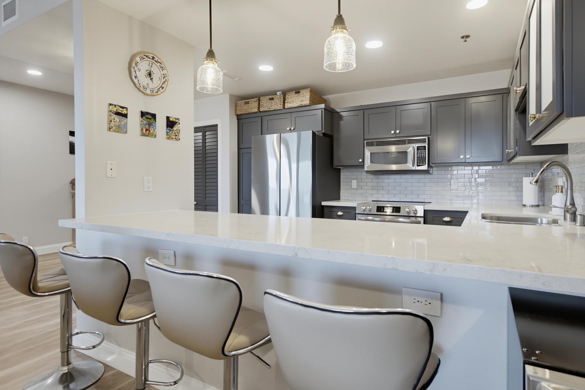 Virtual tour photo 15 of 86 for 331 Olive Ave
