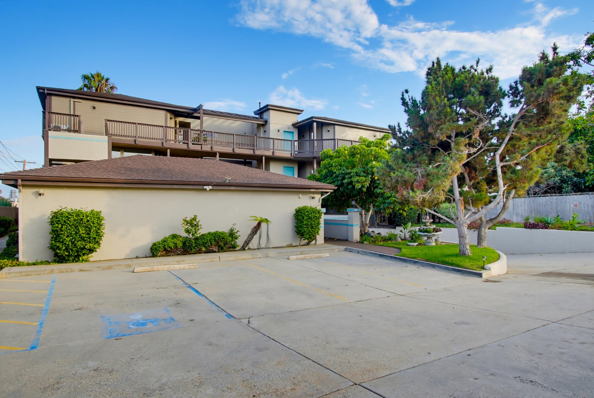 Virtual tour photo 50 of 86 for 331 Olive Ave