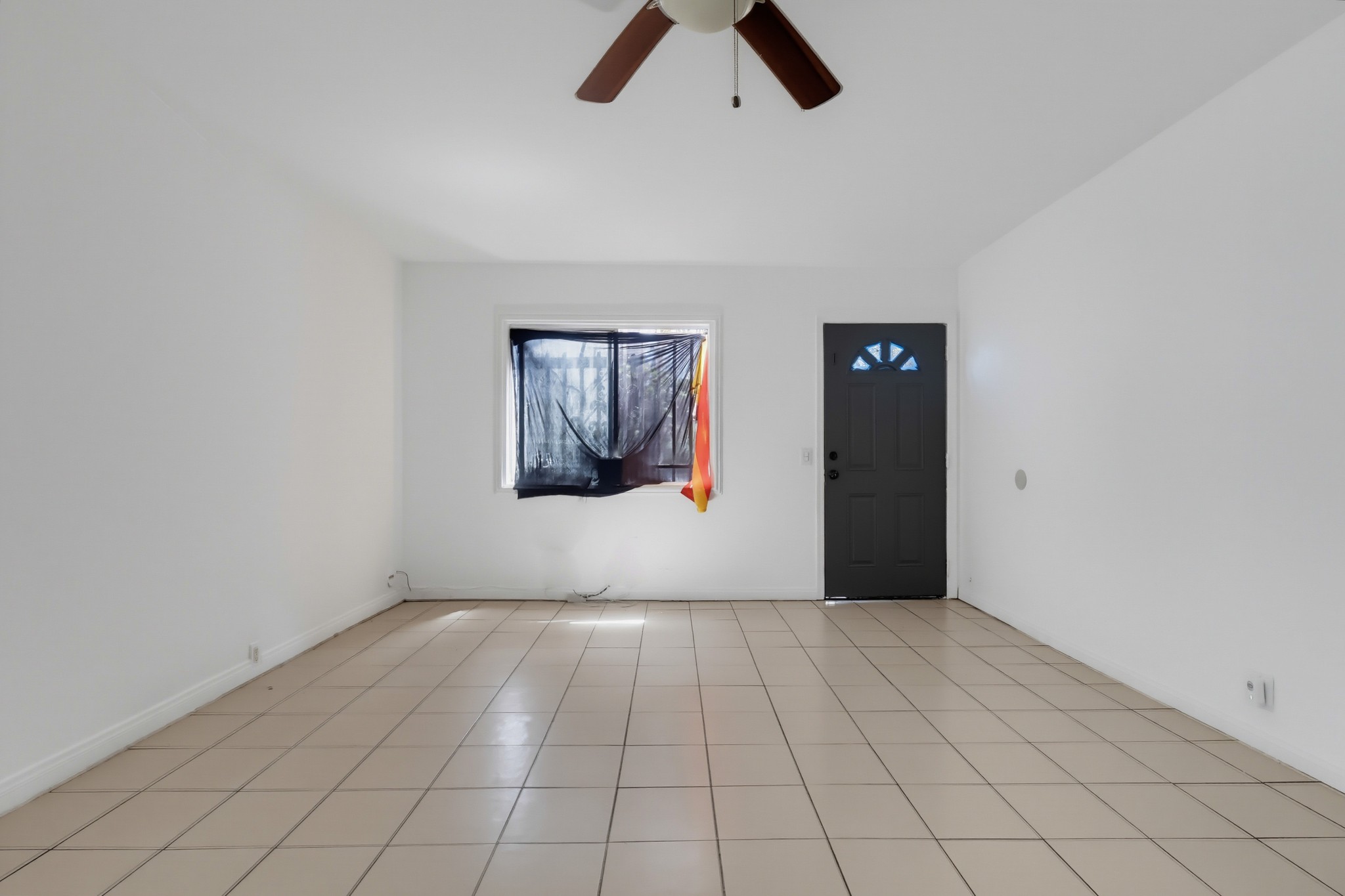 Virtual tour photo 12 of 46 for 331 W 92nd St