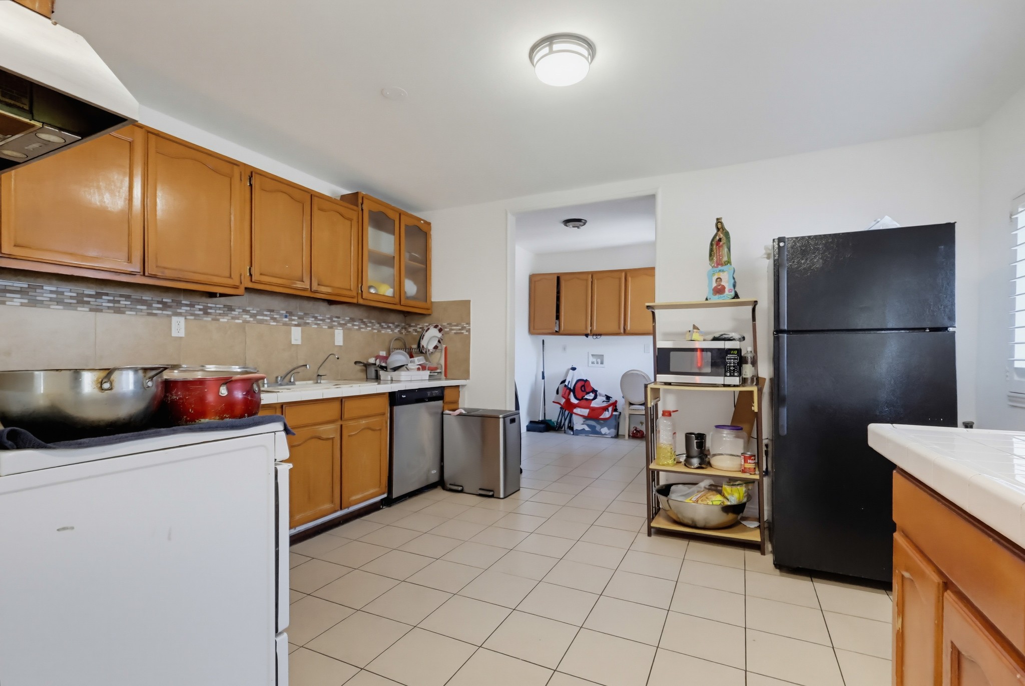 Virtual tour photo 13 of 46 for 331 W 92nd St