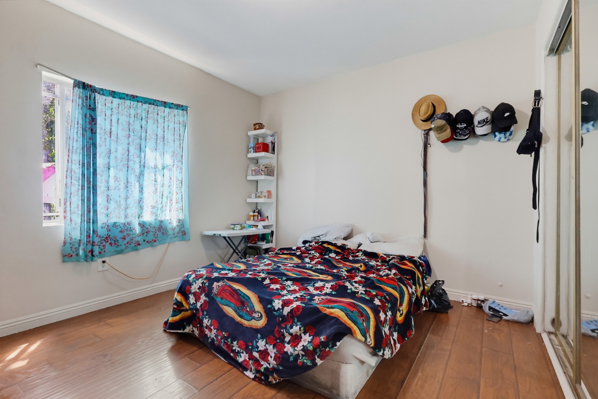 Virtual tour photo 22 of 46 for 331 W 92nd St