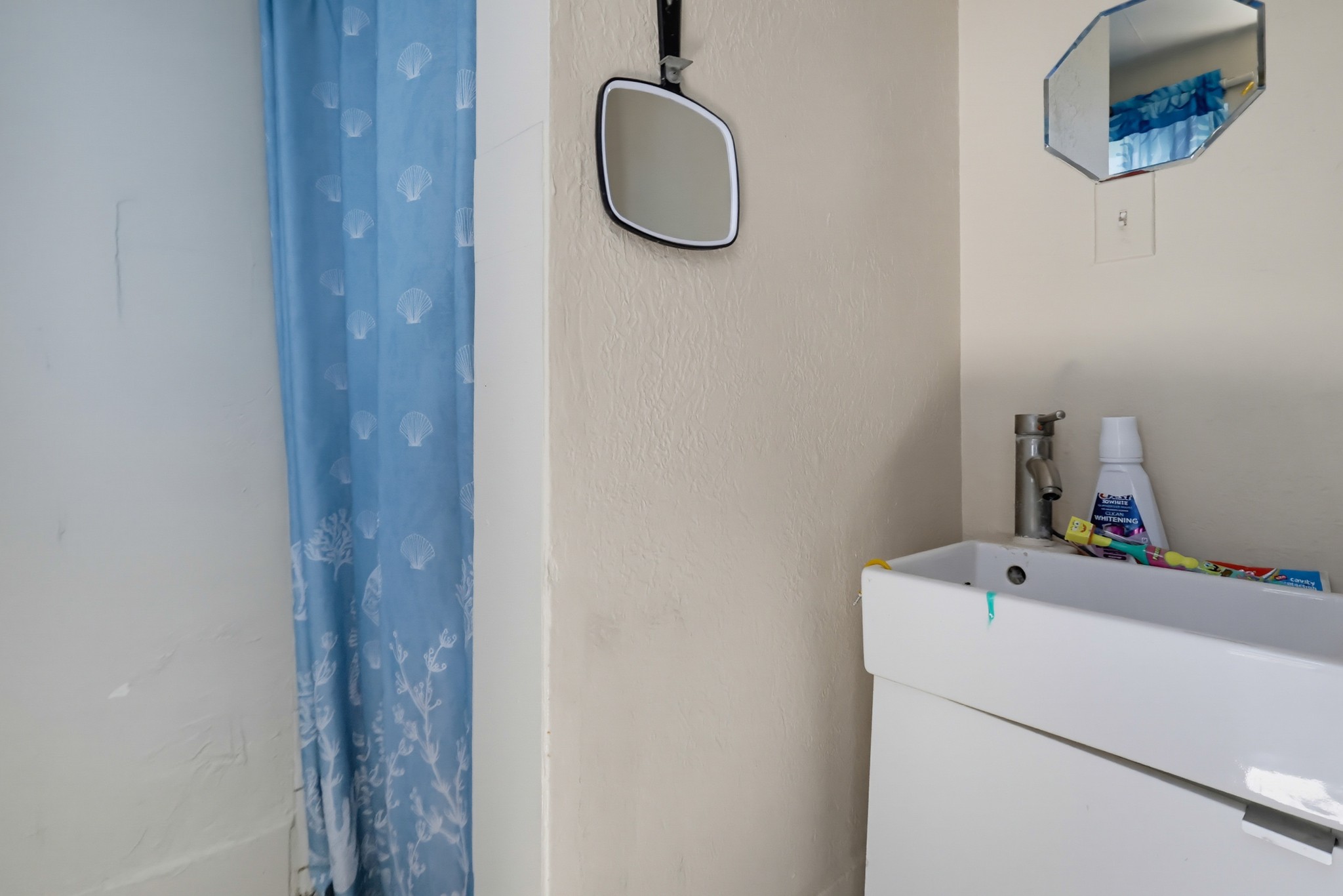 Virtual tour photo 43 of 46 for 331 W 92nd St