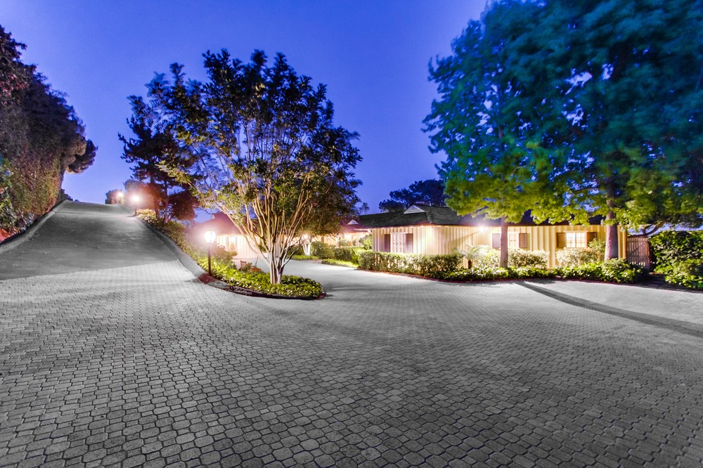 Virtual tour photo 1 of 64 for 3311 Kellogg Way