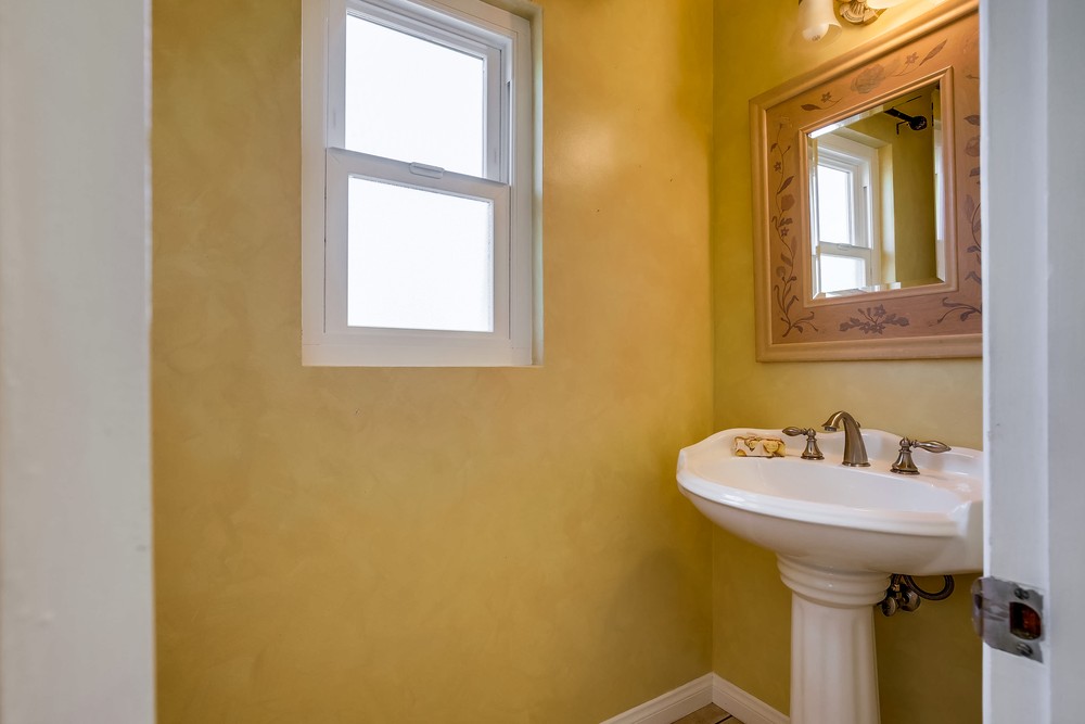 Virtual tour photo 31 of 64 for 3314 Macaulay St