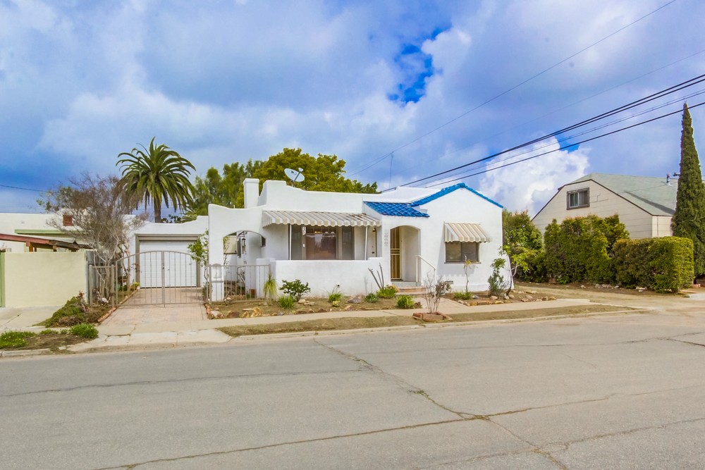Virtual tour photo 3 of 30 for 3318 Dwight St
