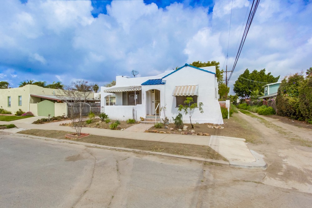 Virtual tour photo 4 of 30 for 3318 Dwight St