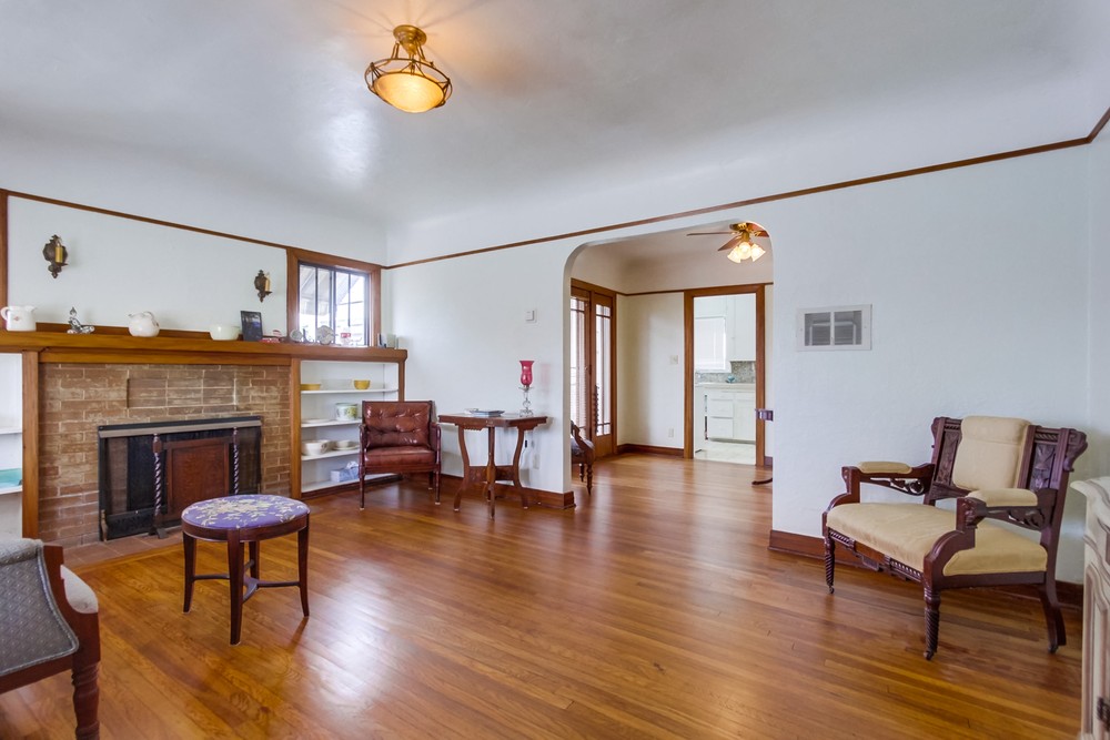 Virtual tour photo 9 of 30 for 3318 Dwight St