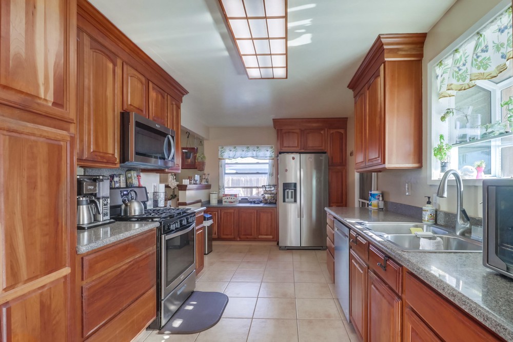 Virtual tour photo 13 of 46 for 332 Northgate St