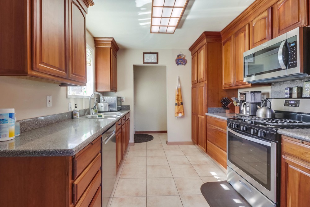 Virtual tour photo 17 of 46 for 332 Northgate St