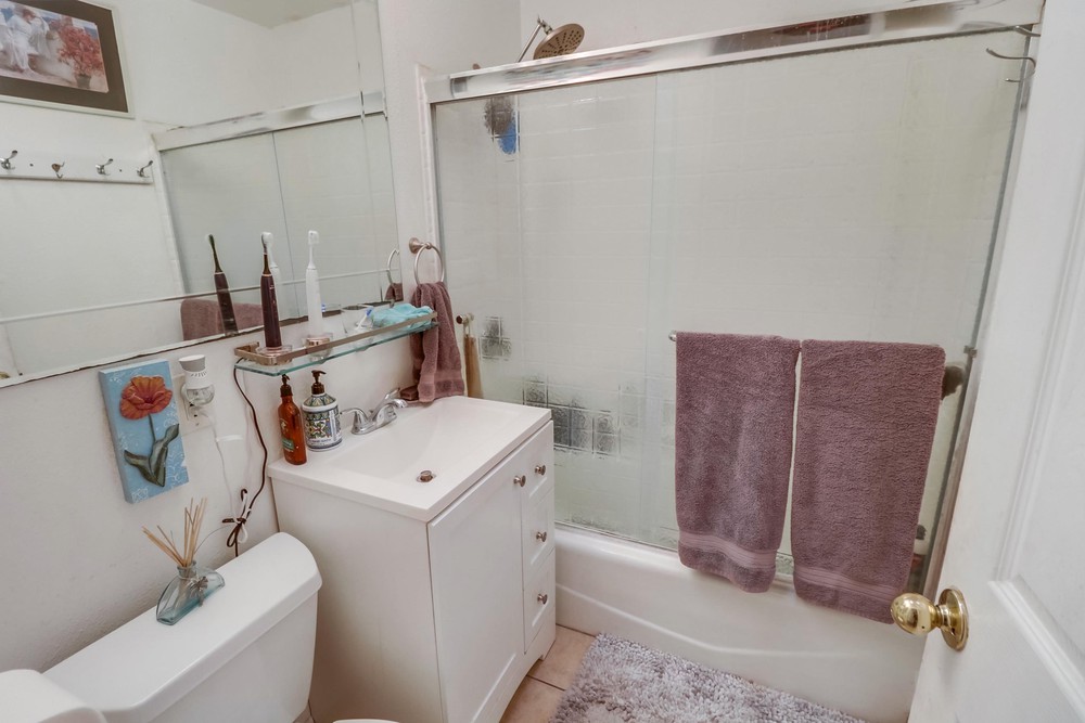 Virtual tour photo 24 of 46 for 332 Northgate St