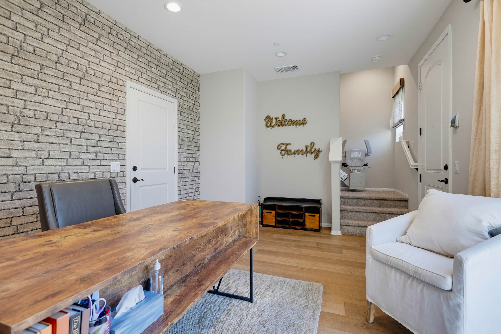 Virtual tour photo 11 of 68 for 3320 W Mirano Dr