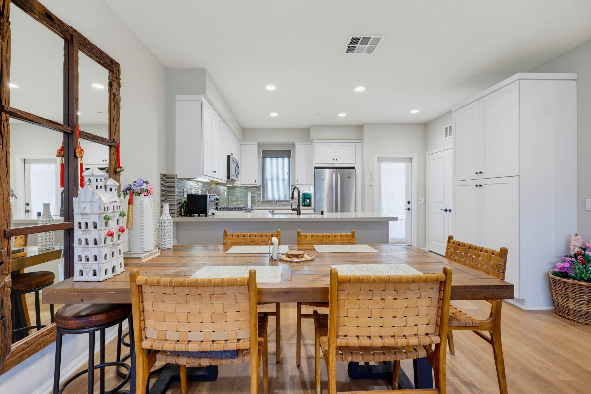Virtual tour photo 24 of 68 for 3320 W Mirano Dr