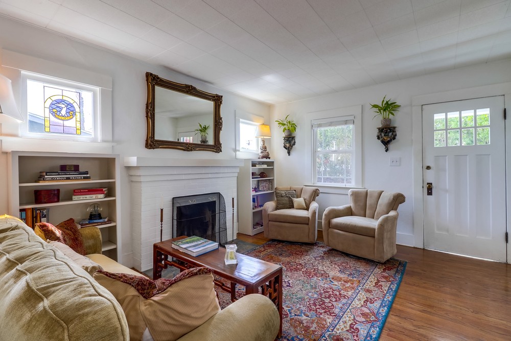 Virtual tour photo 10 of 55 for 3321 32nd St