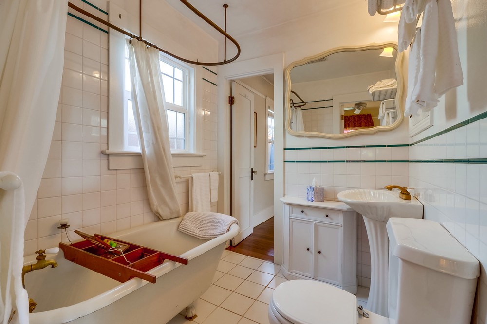 Virtual tour photo 34 of 55 for 3321 32nd St