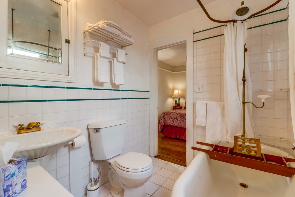 Virtual tour photo 35 of 55 for 3321 32nd St