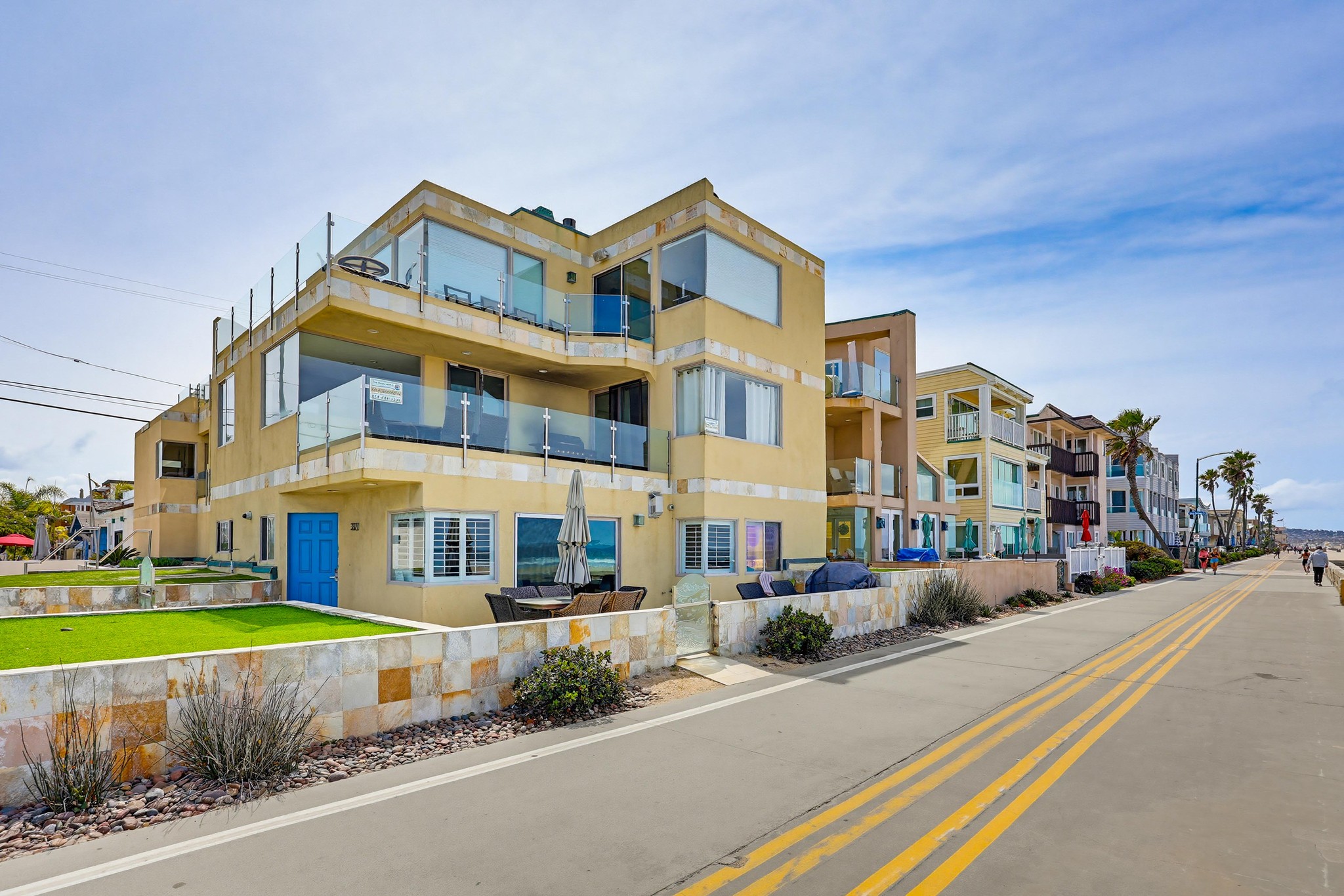 Virtual tour photo 1 of 82 for 3321 Ocean Front Walk