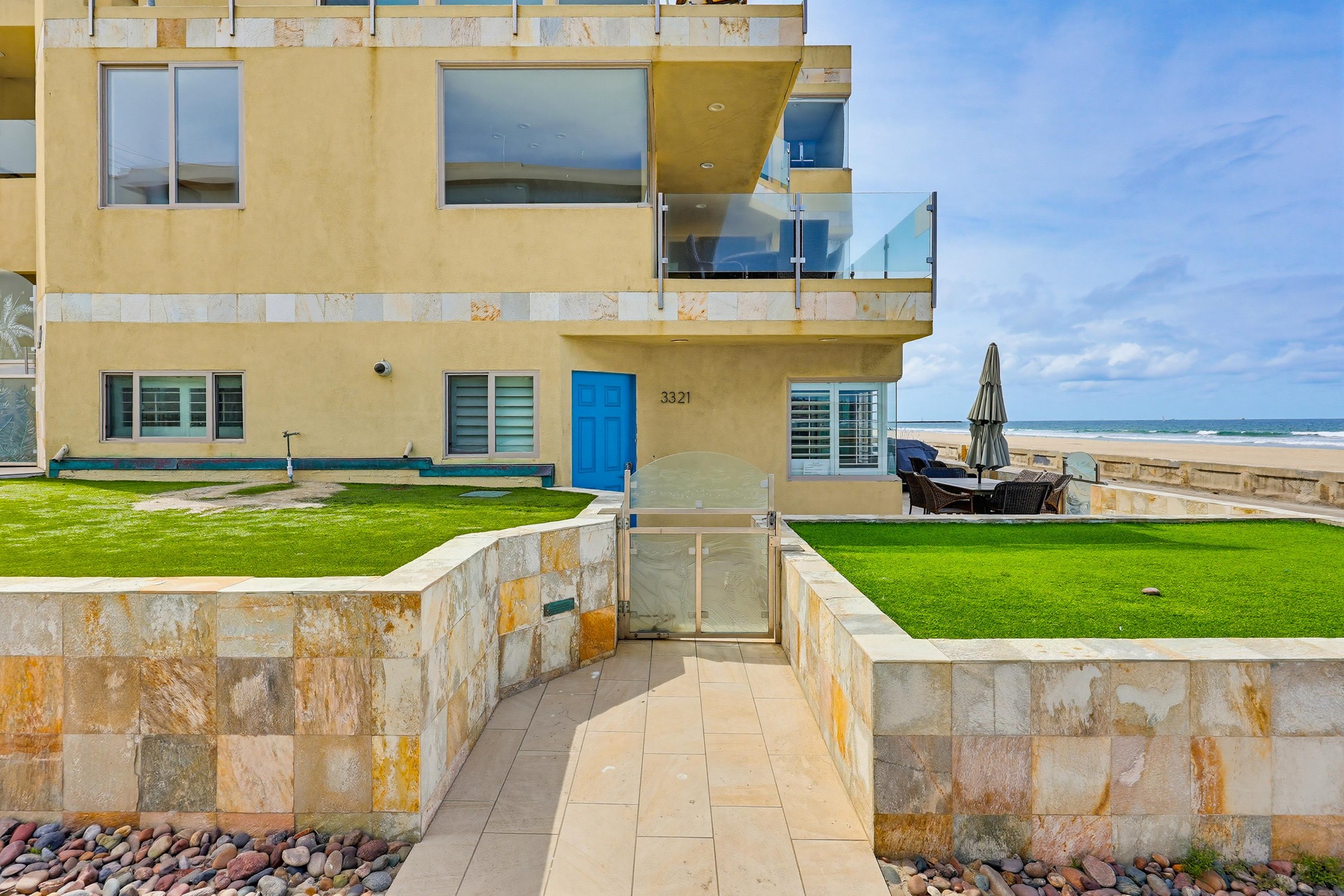 Virtual tour photo 8 of 82 for 3321 Ocean Front Walk