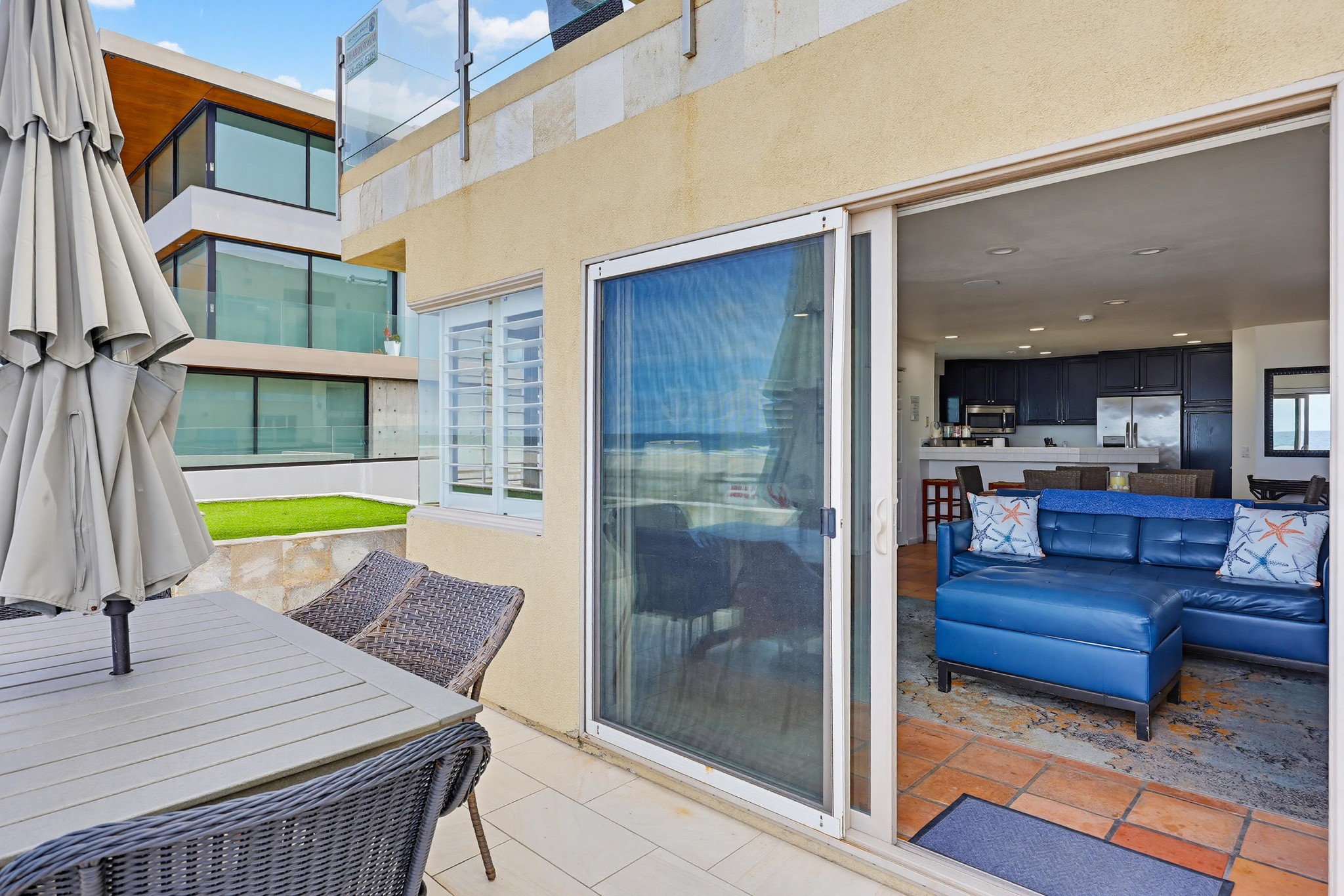 Virtual tour photo 21 of 82 for 3321 Ocean Front Walk