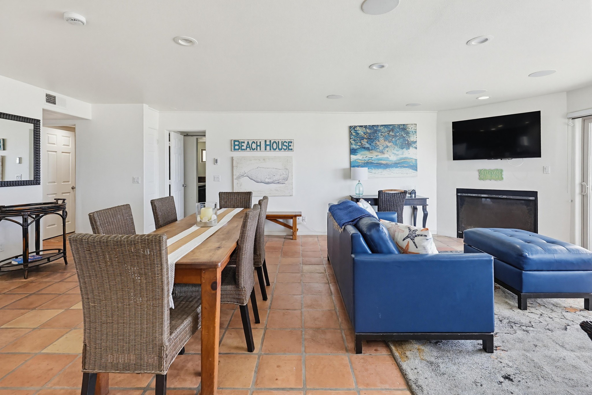 Virtual tour photo 25 of 82 for 3321 Ocean Front Walk