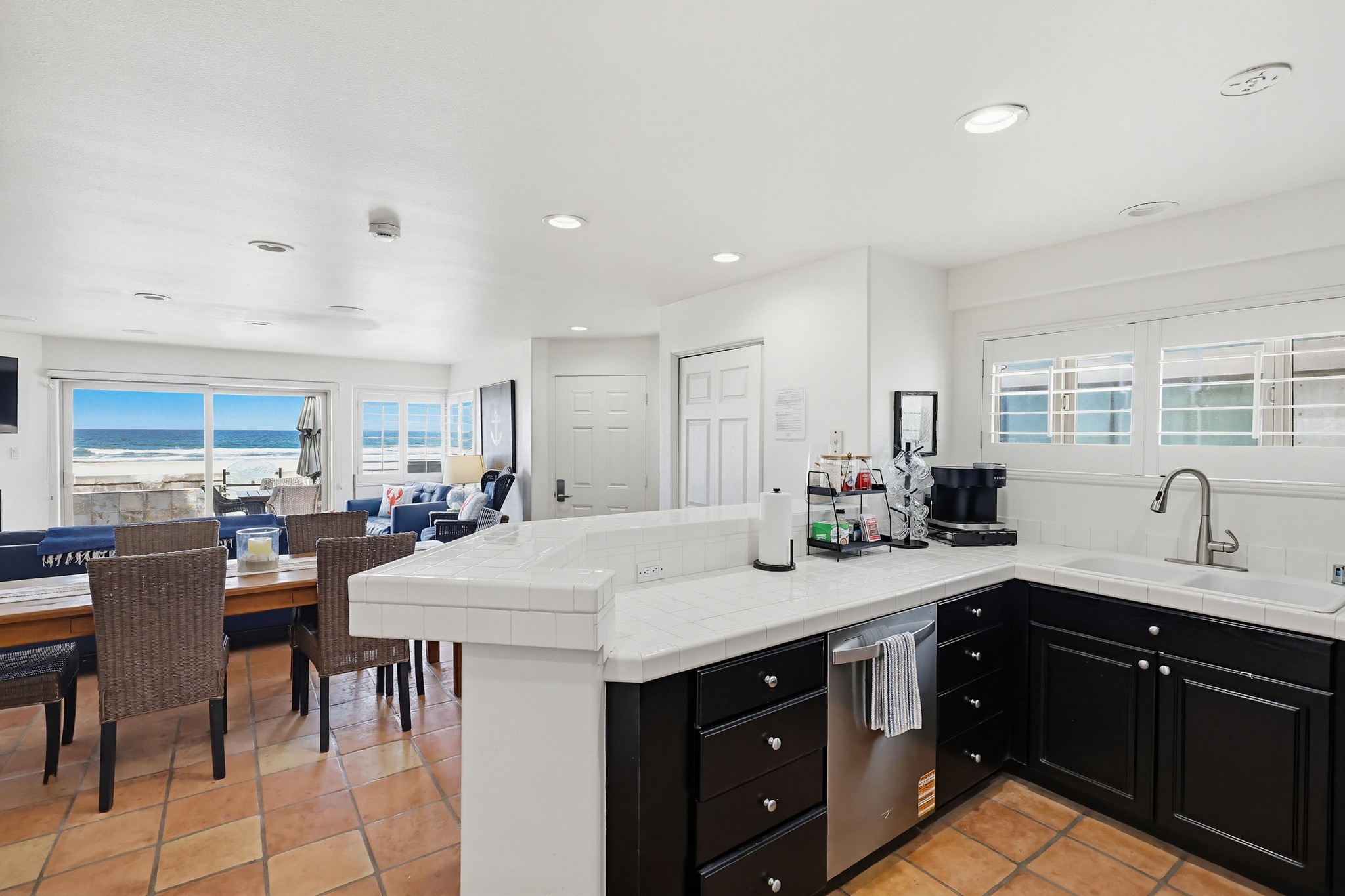 Virtual tour photo 41 of 82 for 3321 Ocean Front Walk