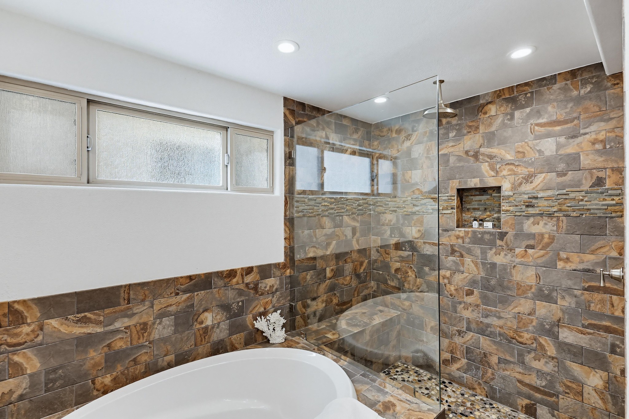 Virtual tour photo 57 of 82 for 3321 Ocean Front Walk