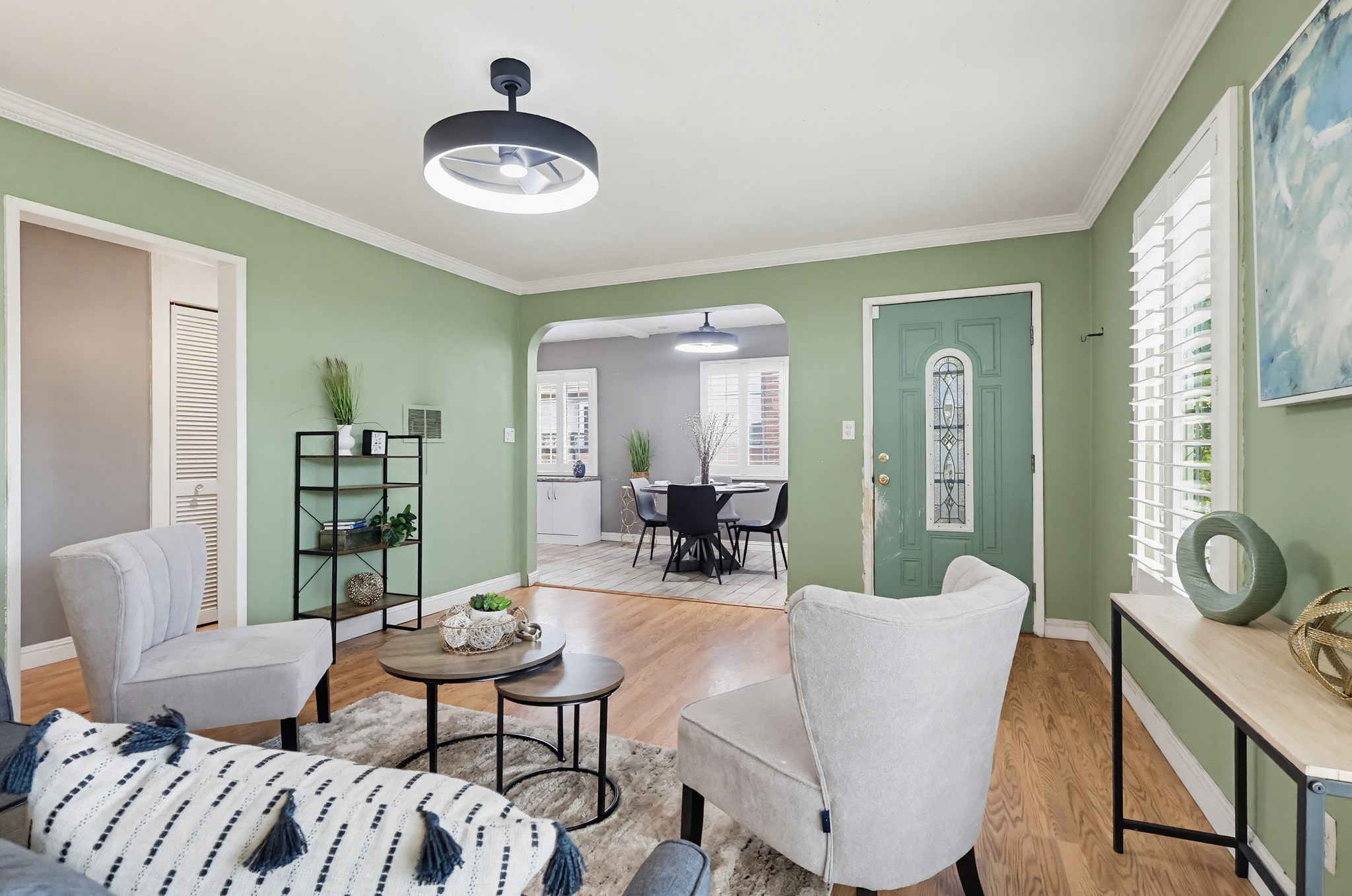 Virtual tour photo 9 of 82 for 3324 Maine Ave