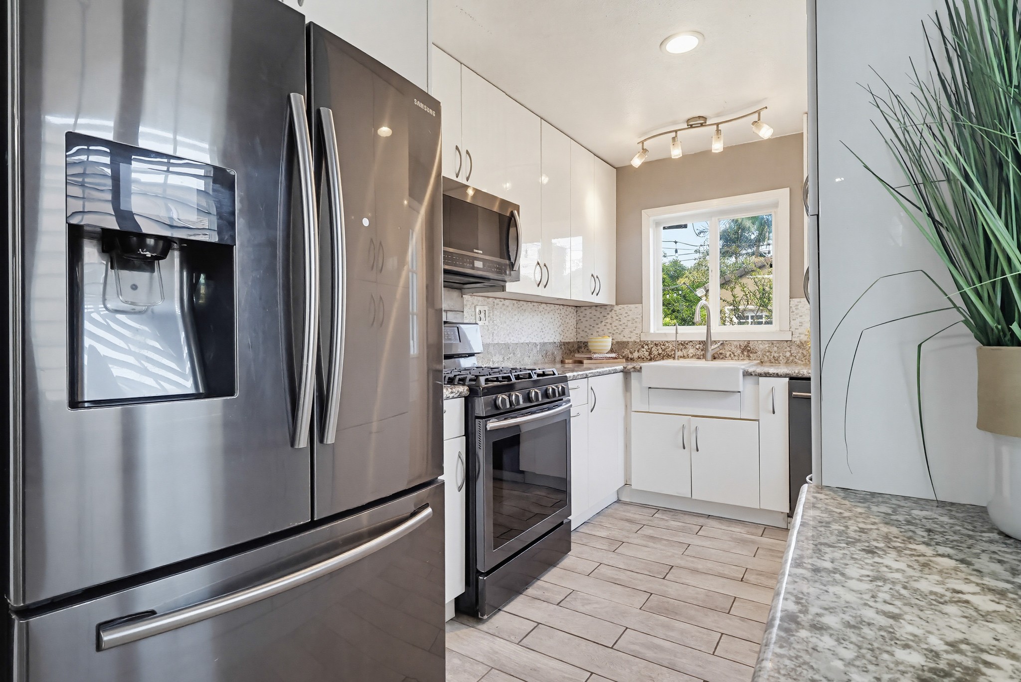 Virtual tour photo 22 of 82 for 3324 Maine Ave