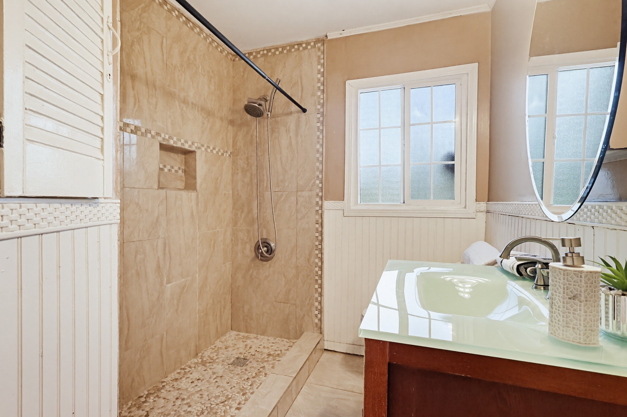 Virtual tour photo 31 of 82 for 3324 Maine Ave