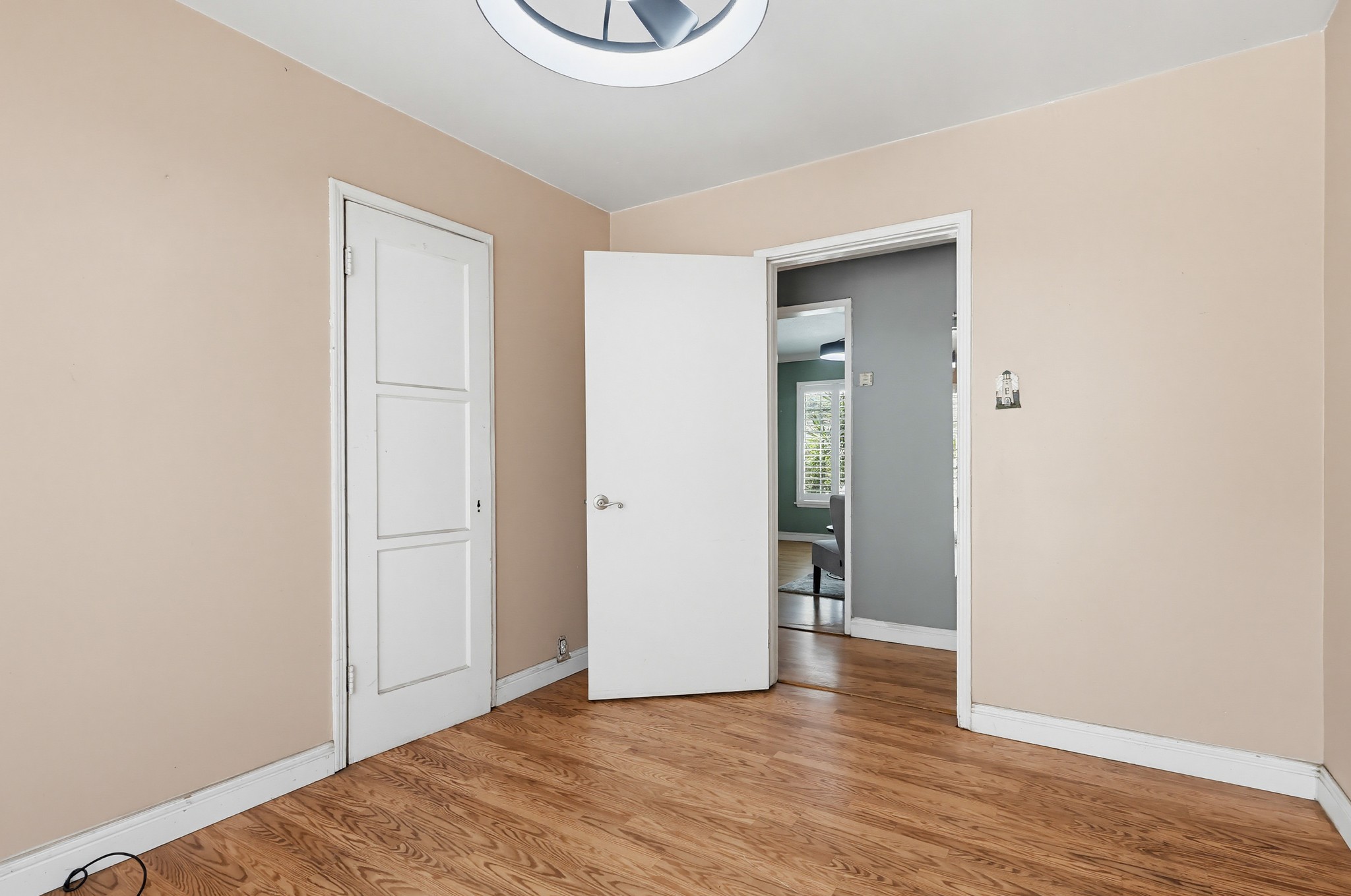 Virtual tour photo 38 of 82 for 3324 Maine Ave