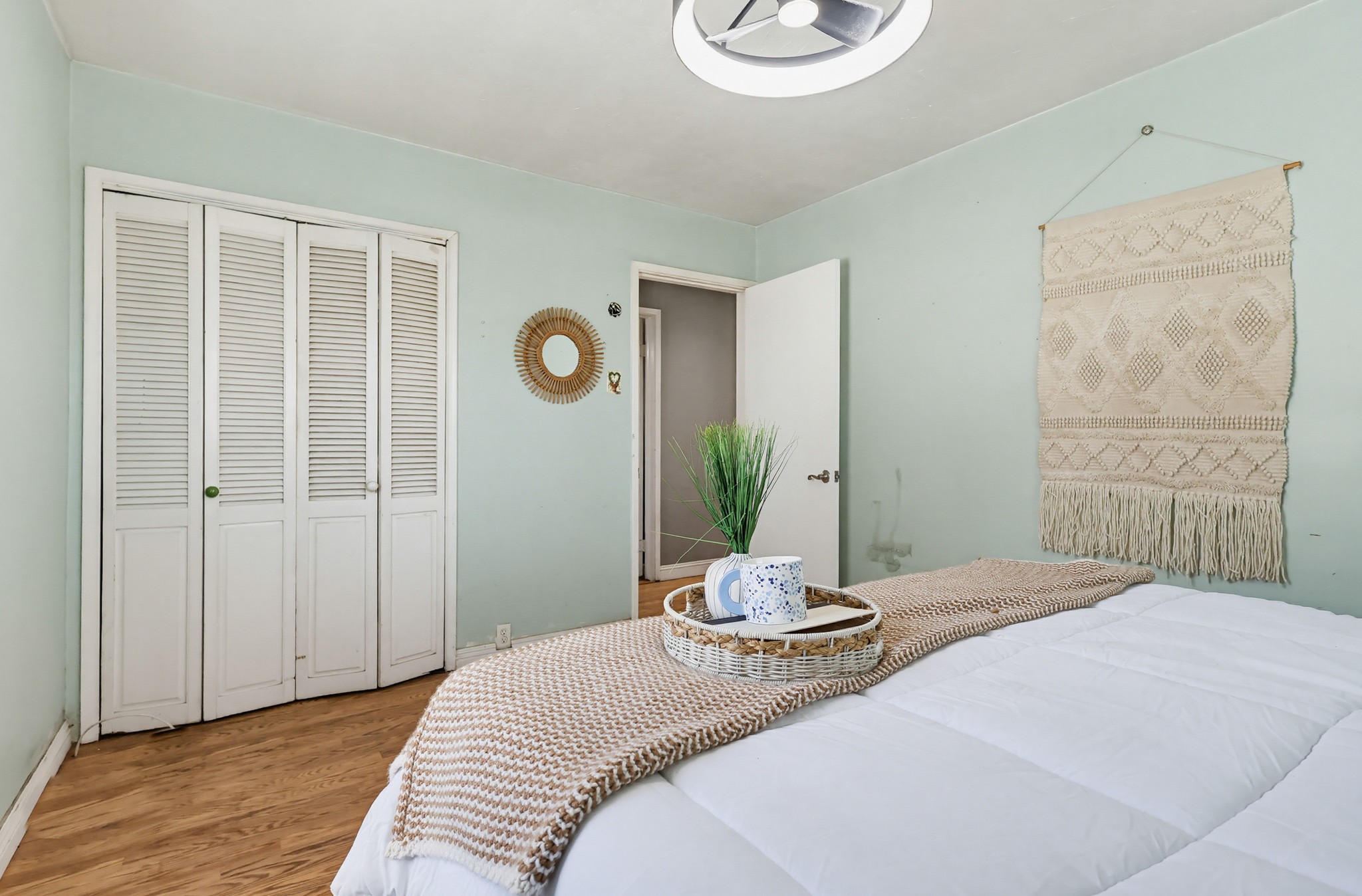 Virtual tour photo 49 of 82 for 3324 Maine Ave
