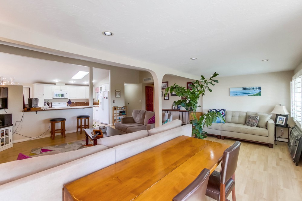 Virtual tour photo 10 of 52 for 3325 Dorchester Dr